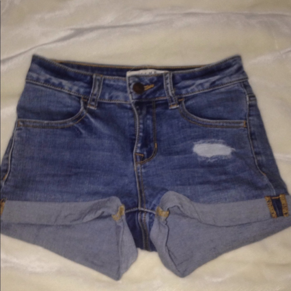 Stretchy shorts